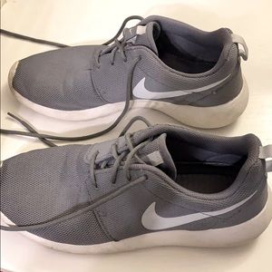 Womens Nike Roshe Runs Grey